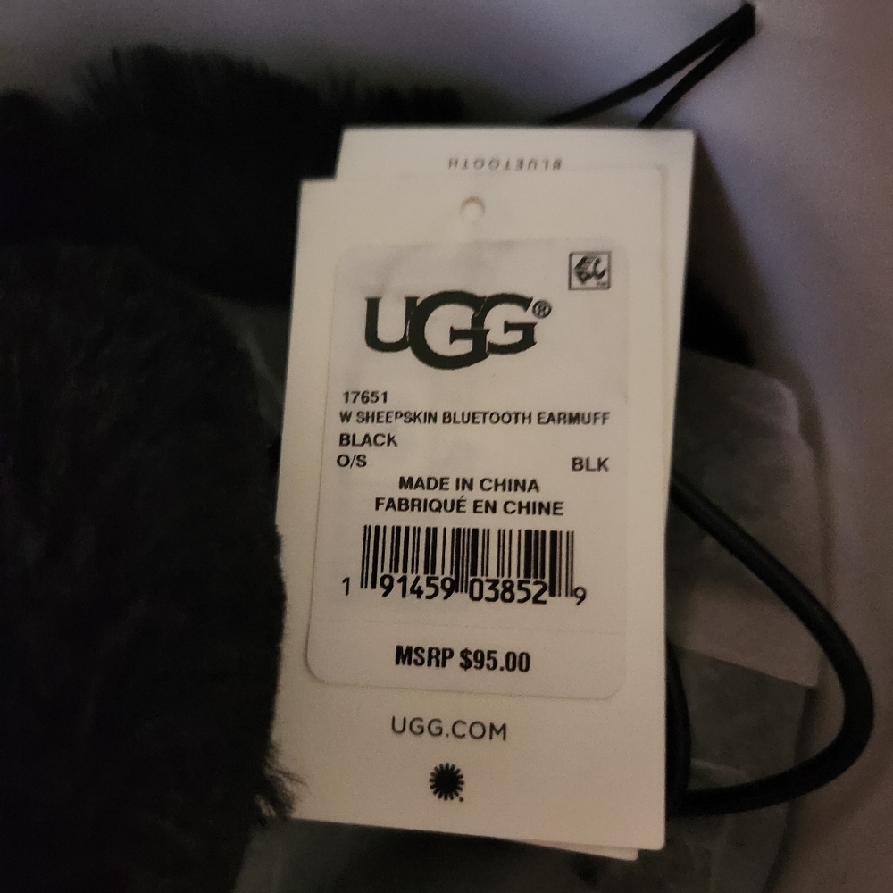 Ugg Bluetooth earmuffs